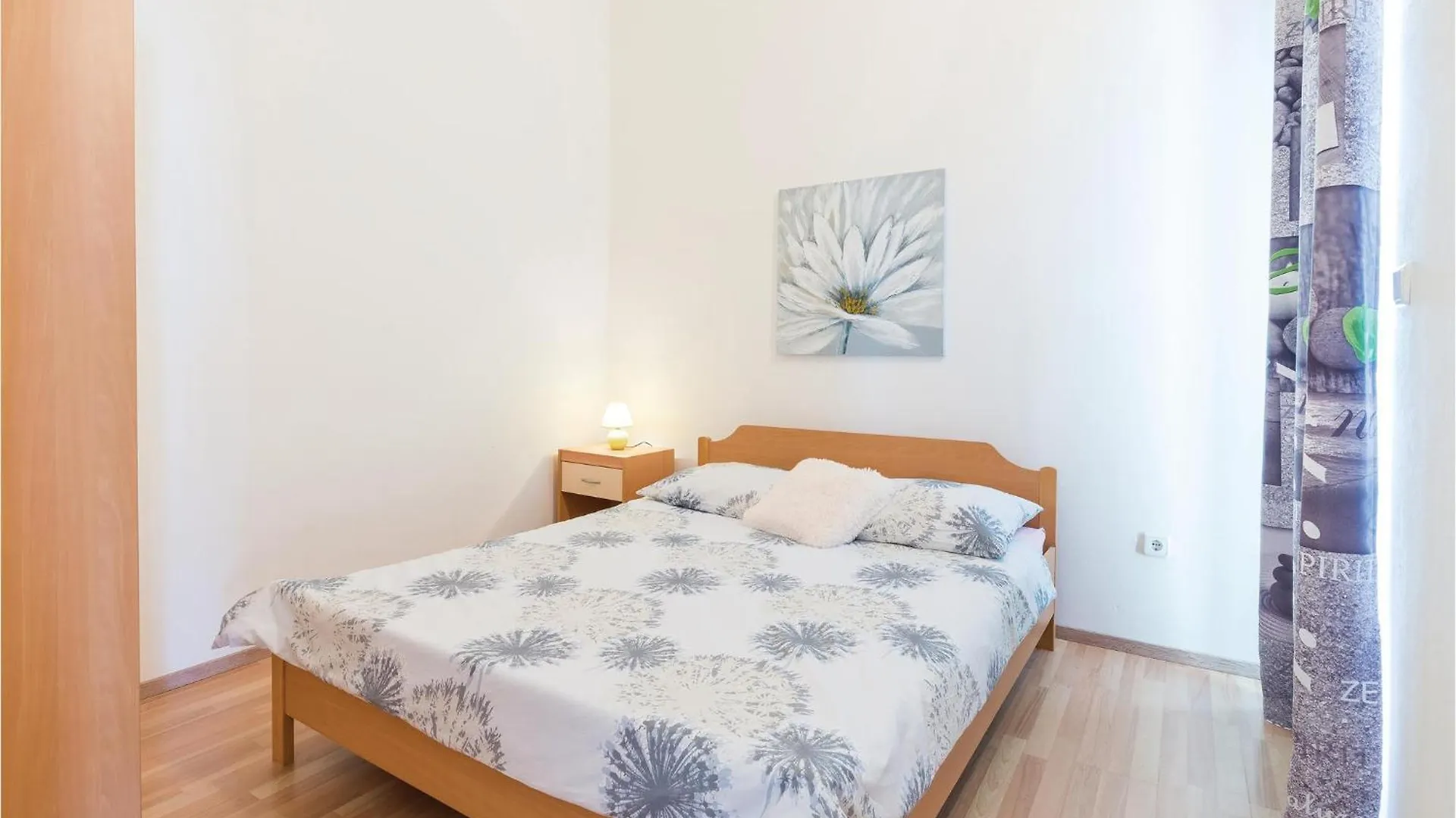 1 Bedroom Awesome Apartment In Povljana